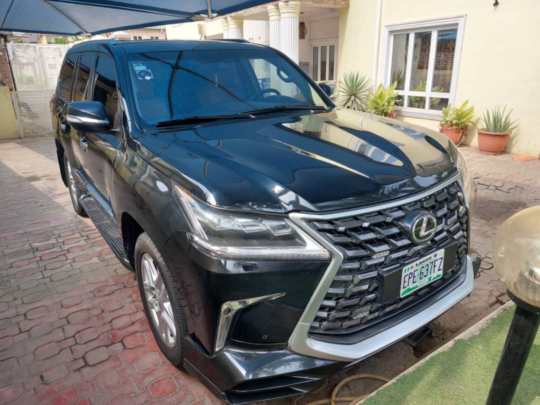 Lexus 1